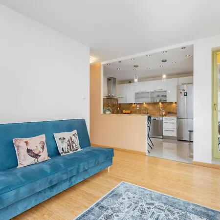Seaside With Parking In By Renters